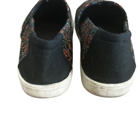 Tommy Bahama Halloween Slip-On Sneakers - Picture 4 of 5
